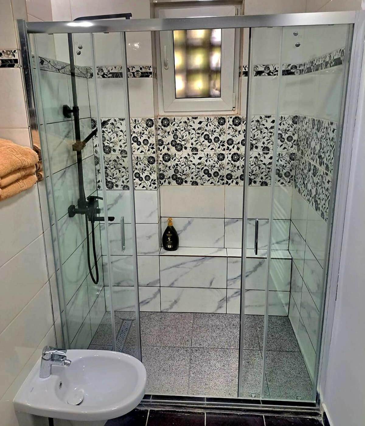 Apartament 3 Camere Hd Hunedoara Luaran gambar